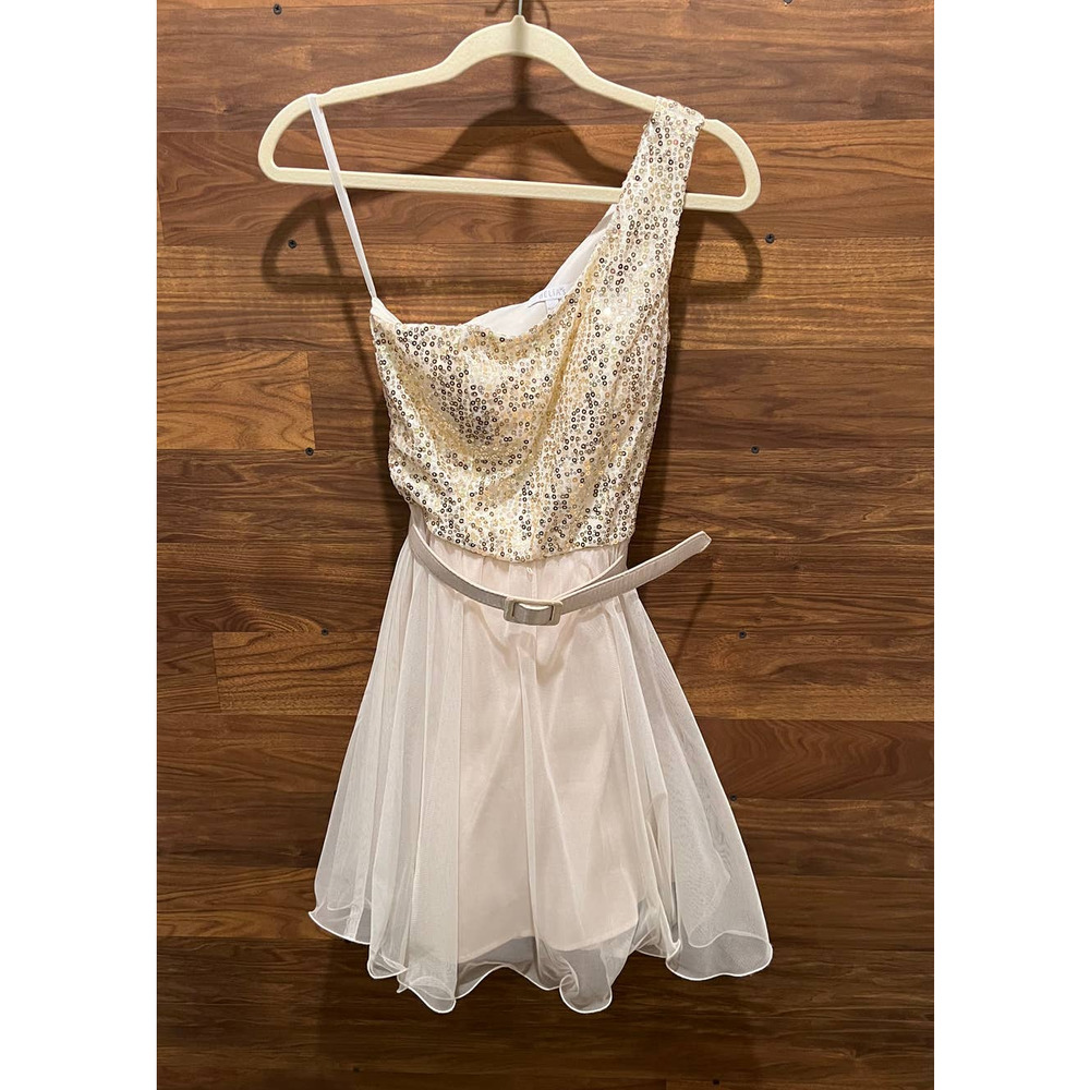 Prom Dress 1 Shoulder Gold with Gold Sequins Size 5-6 Belted Excellent Condition